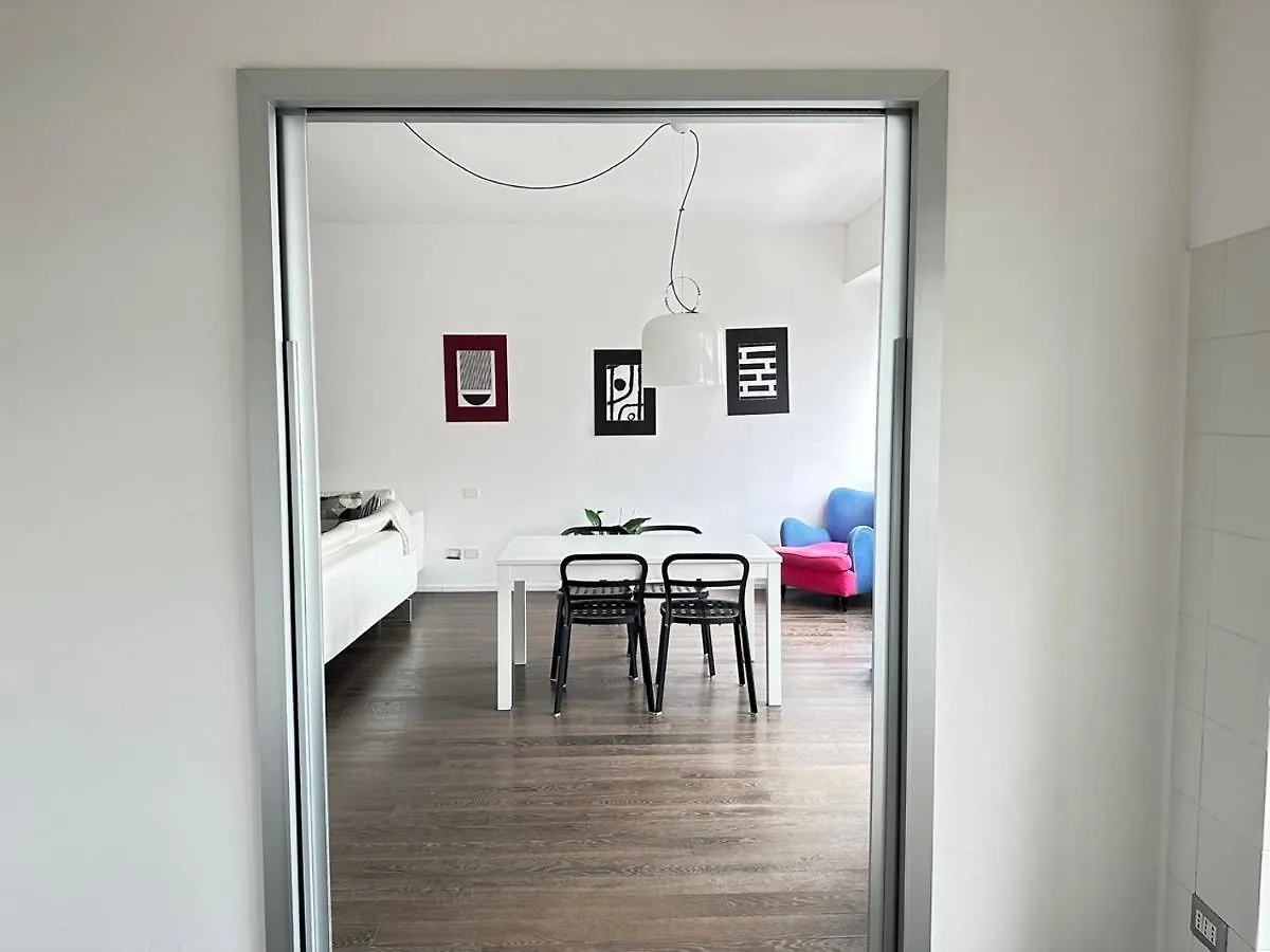 Feel - Casa Di Luce Apartment Bergamo 0*,  Italy